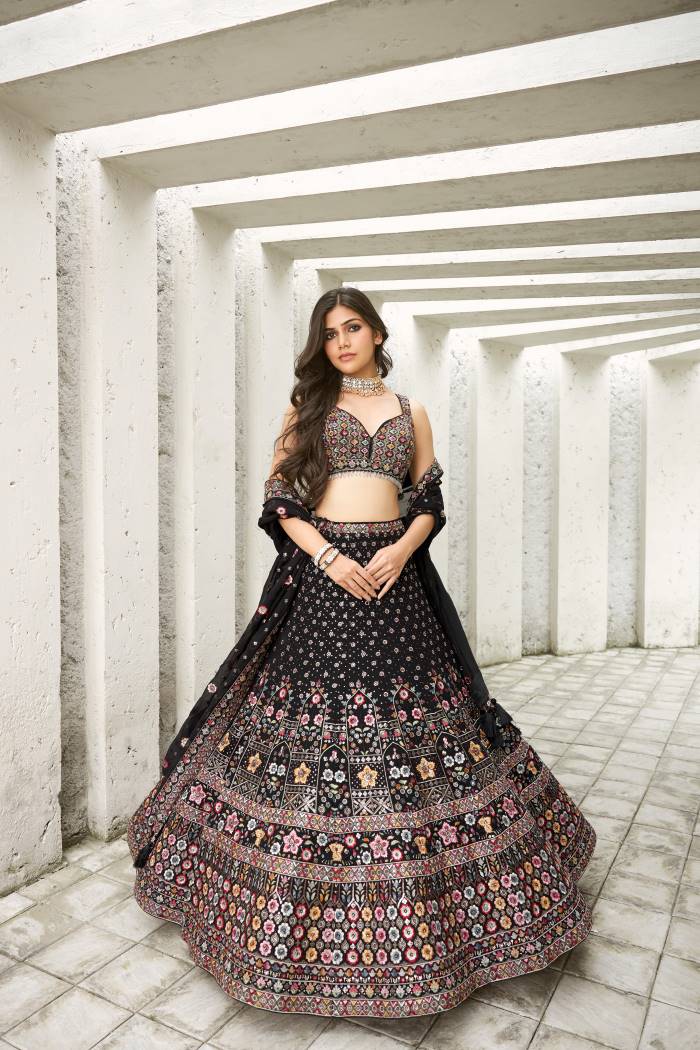 Designer Partywear Lehenga Choli-Heavy Net Designer Lehenga Choli at  Rs.4099/Piece in surat offer by Gujju Fashion